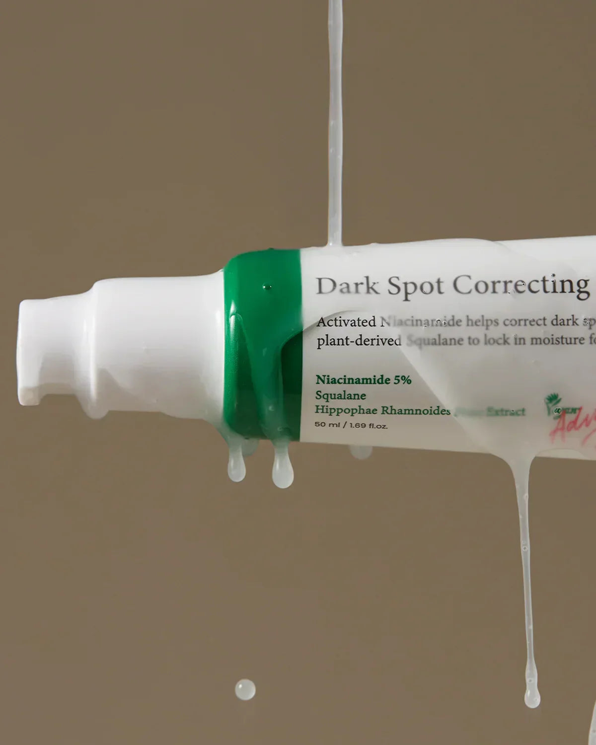 Dark spot correcting glow serum